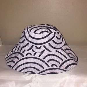 Women’s hat (new)